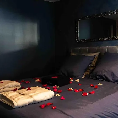 Loveroom En Aparte Caen Exterior photo