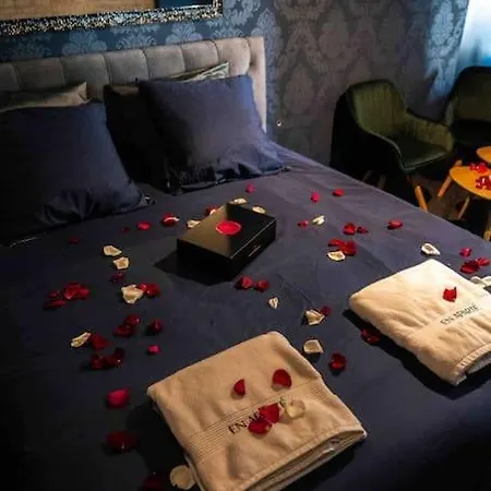 Loveroom En Aparte Caen Exterior photo